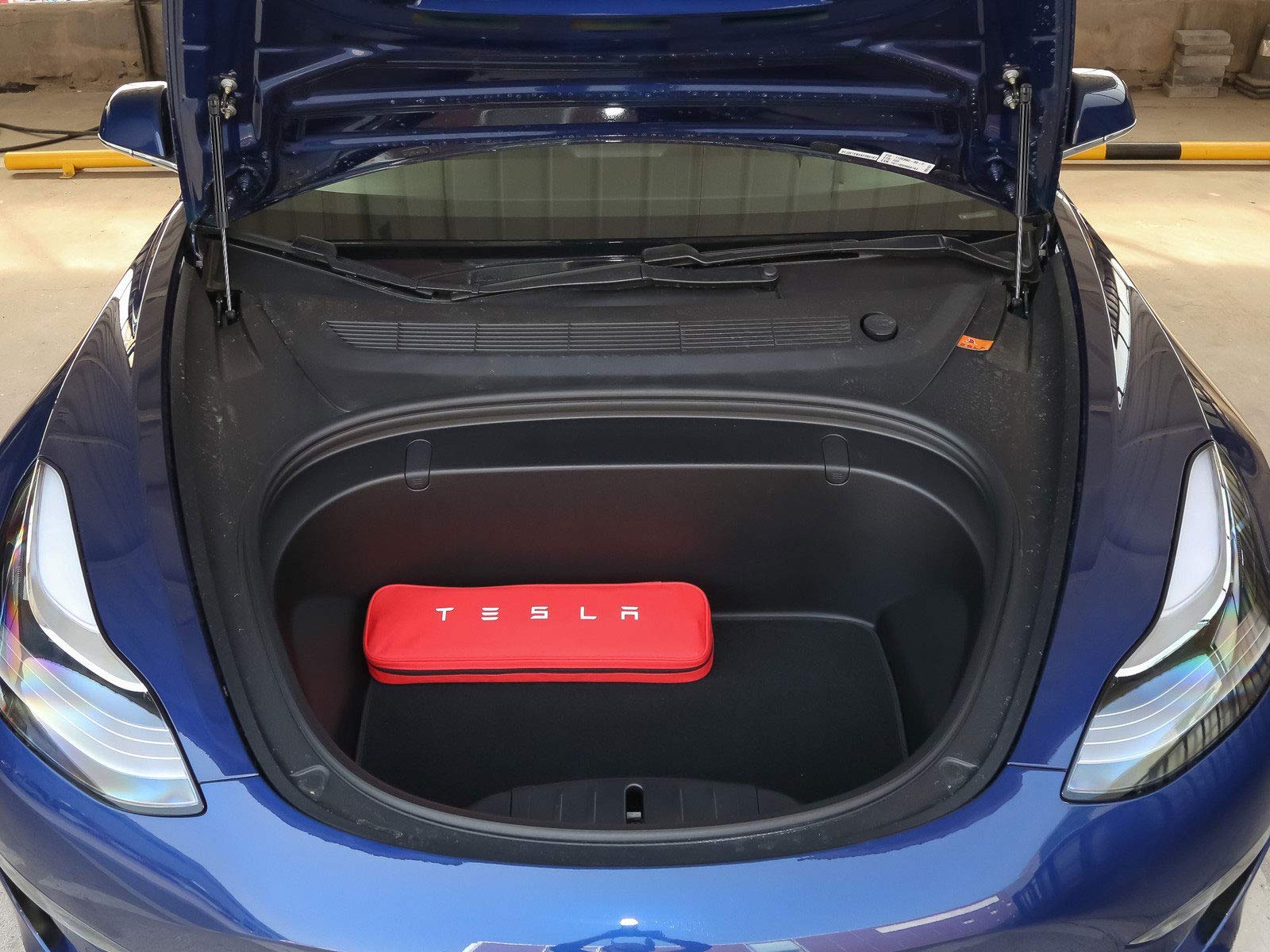 Supports for Tesla Model 3 Automatic Hood Lift（2019-2023.10） Secondary image