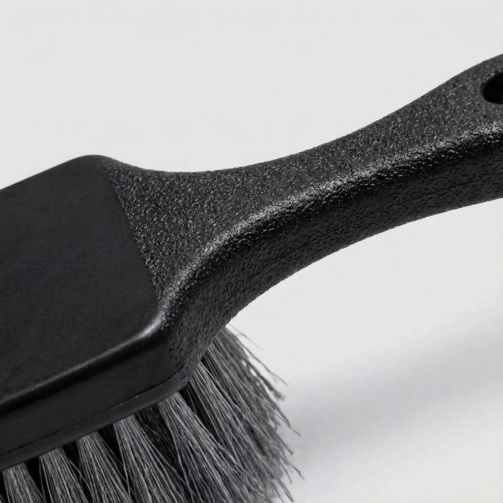 Car Wheel Tire Cleaning Brush Short Handle Tire Brush for Tesla Model 3/Y/S/X