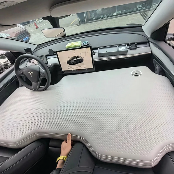 Inflatable Front Seat Air Mattress for Tesla Model 3 Highland / Y Juniper