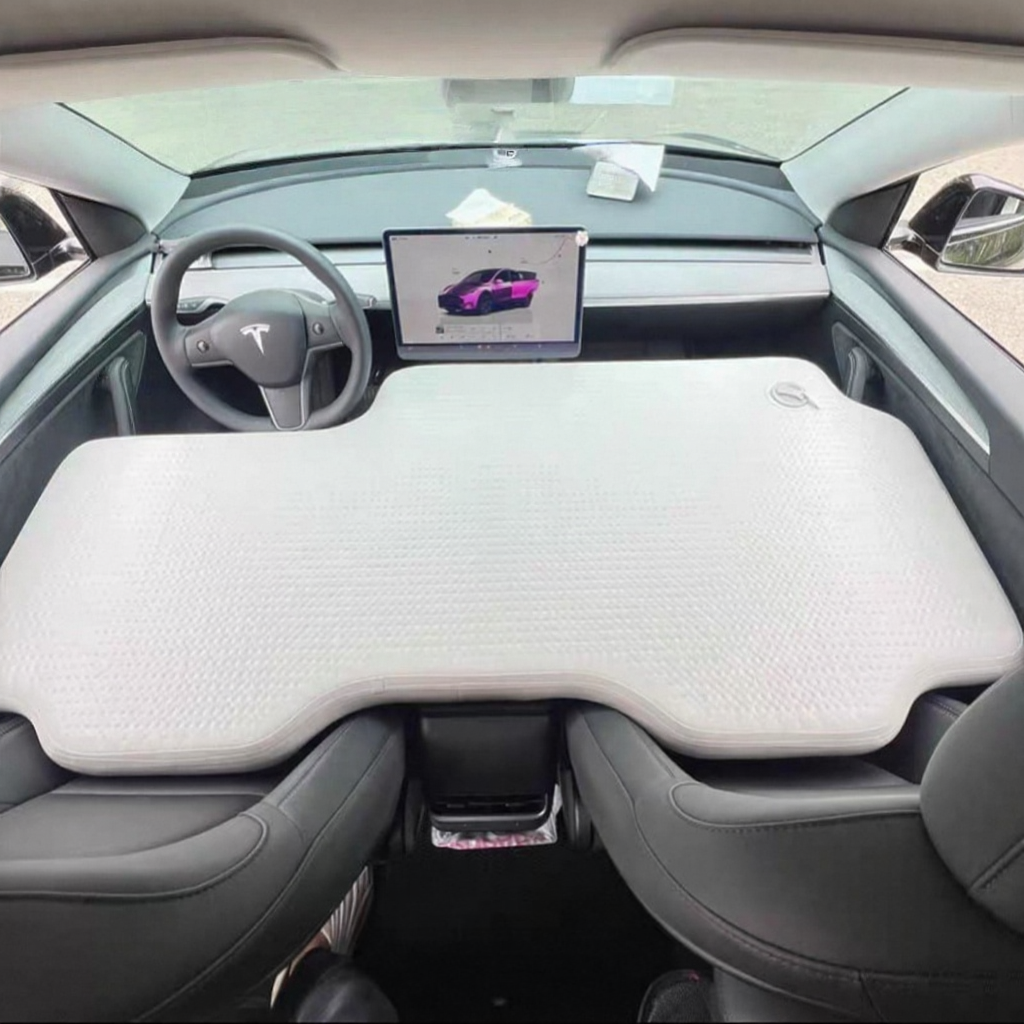 Inflatable Front Seat Air Mattress for Tesla Model 3 Highland / Y Juniper