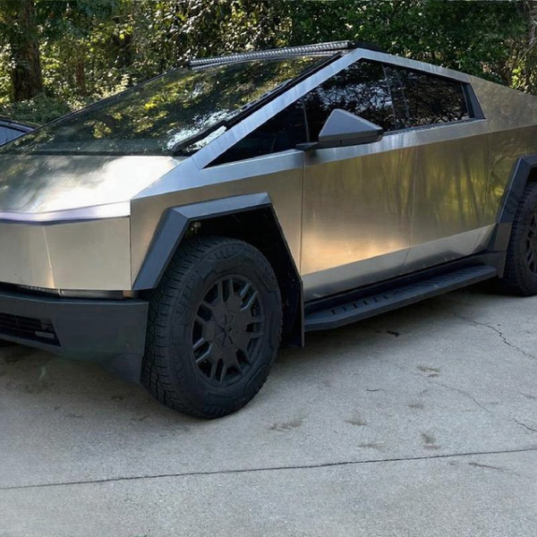 Tesla Cybertruck Running Boards Side Steps