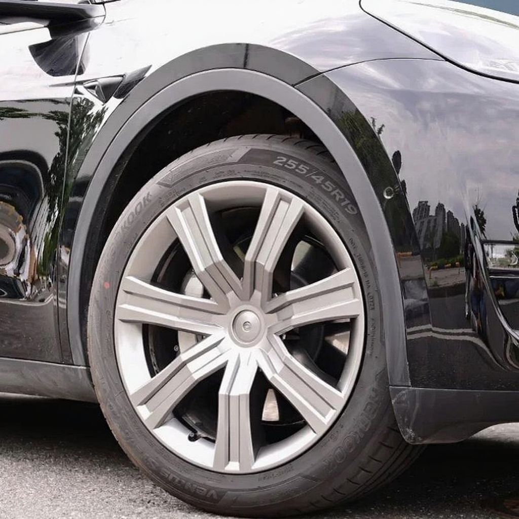 Tesla Model Y 19-inch Interstellar Style Hubcap