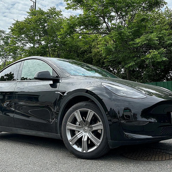 Tesla Model Y 19-inch Interstellar Style Hubcap