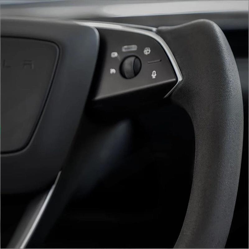 Tesla Model 3 Highland/Y Juniper Yoke Steering Wheel