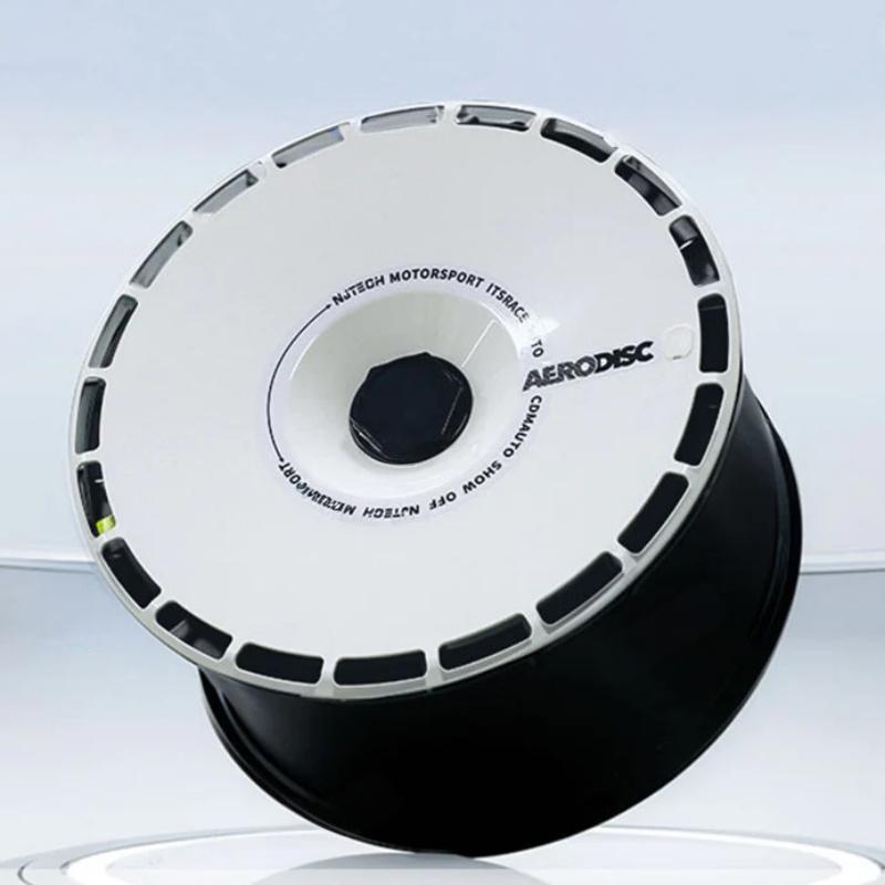 Wheel hub caps for Tesla Model 3/Y